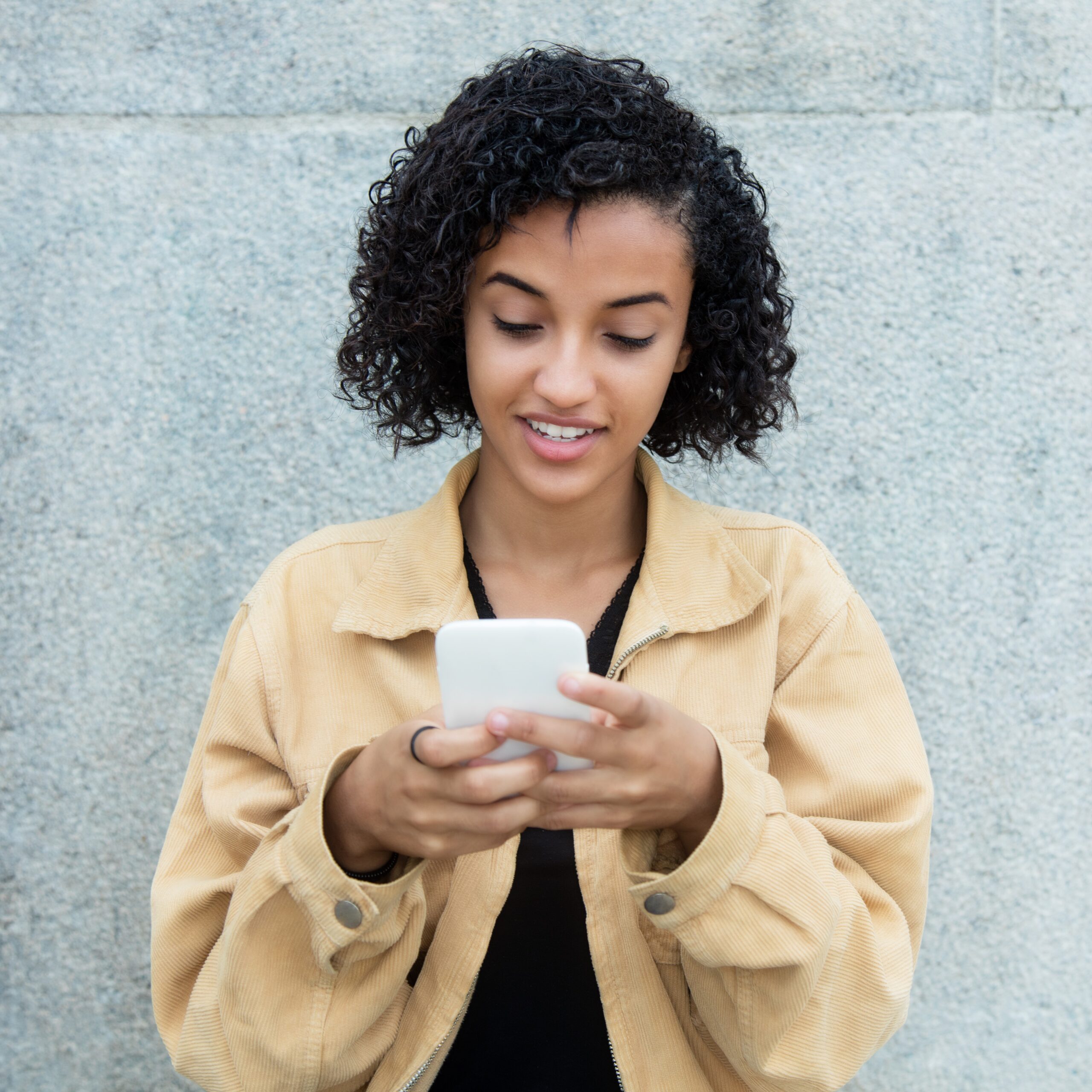 Woman looking for Parenting resources in Lancaster, California
